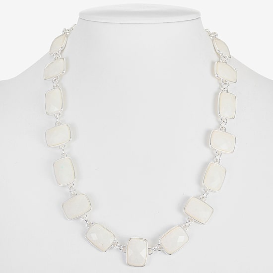 Liz Claiborne Womens 17 Inch Collar Necklace