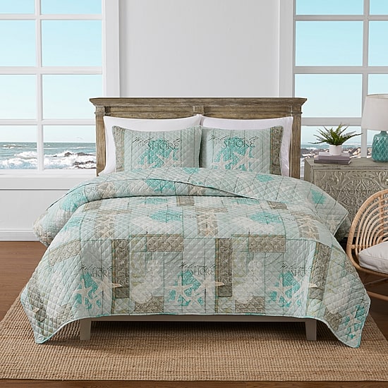 Avanti Beachcomer Reversible Quilt Set