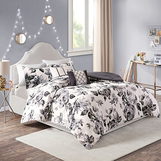 Intelligent Design Renee Floral Comforter Set with decorative pillows