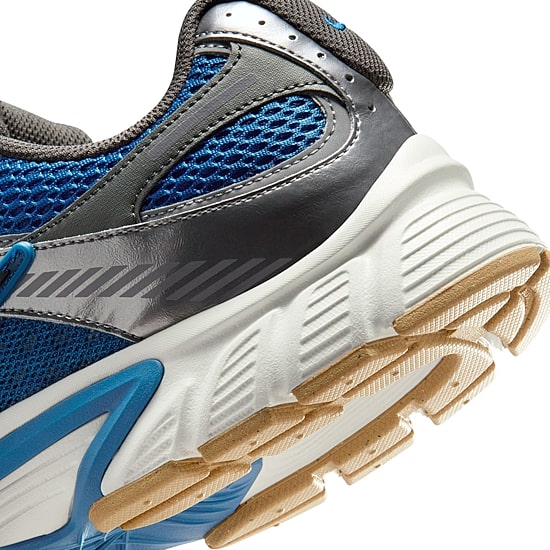Nike V5 RNR Mens Sneakers