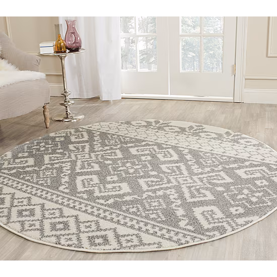 Safavieh Alicia Geometric Area Rug