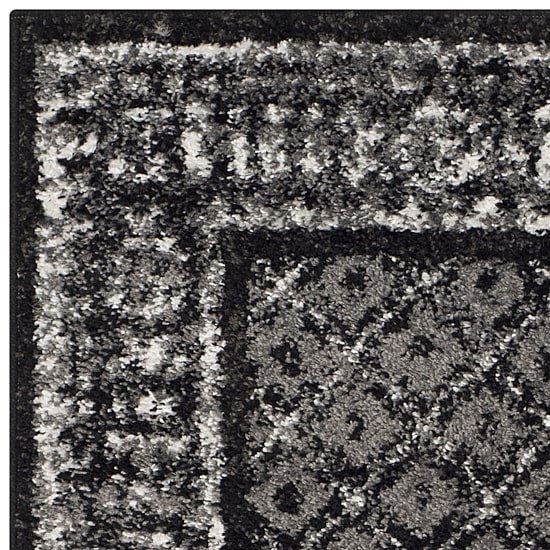 Safavieh Vanessa Floral Area Rug