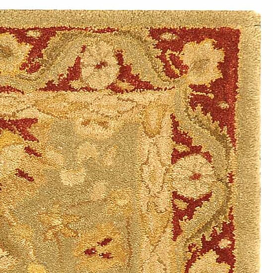 Safavieh Delora Traditional Area Rug