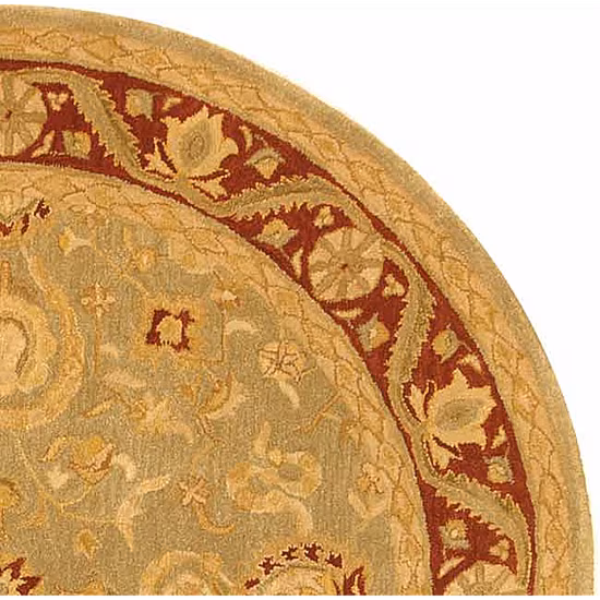 Safavieh Delora Traditional Area Rug