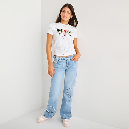 Hello Kitty® And Friends X The Powerpuff Girls™ Juniors Womens Short Sleeve Graphic T-Shirt