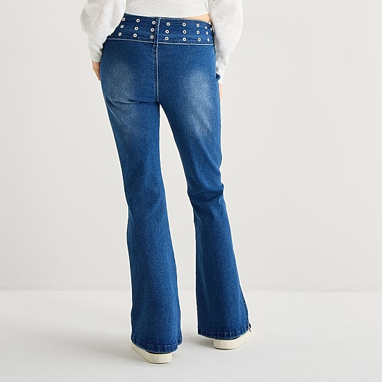 Forever 21 Womens Juniors Flare Leg Jean