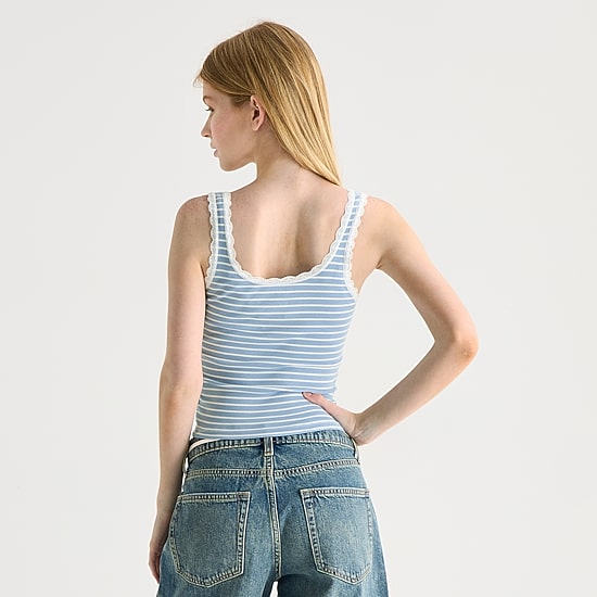 Arizona Womens Juniors Scoop Neck Sleeveless Tank Top