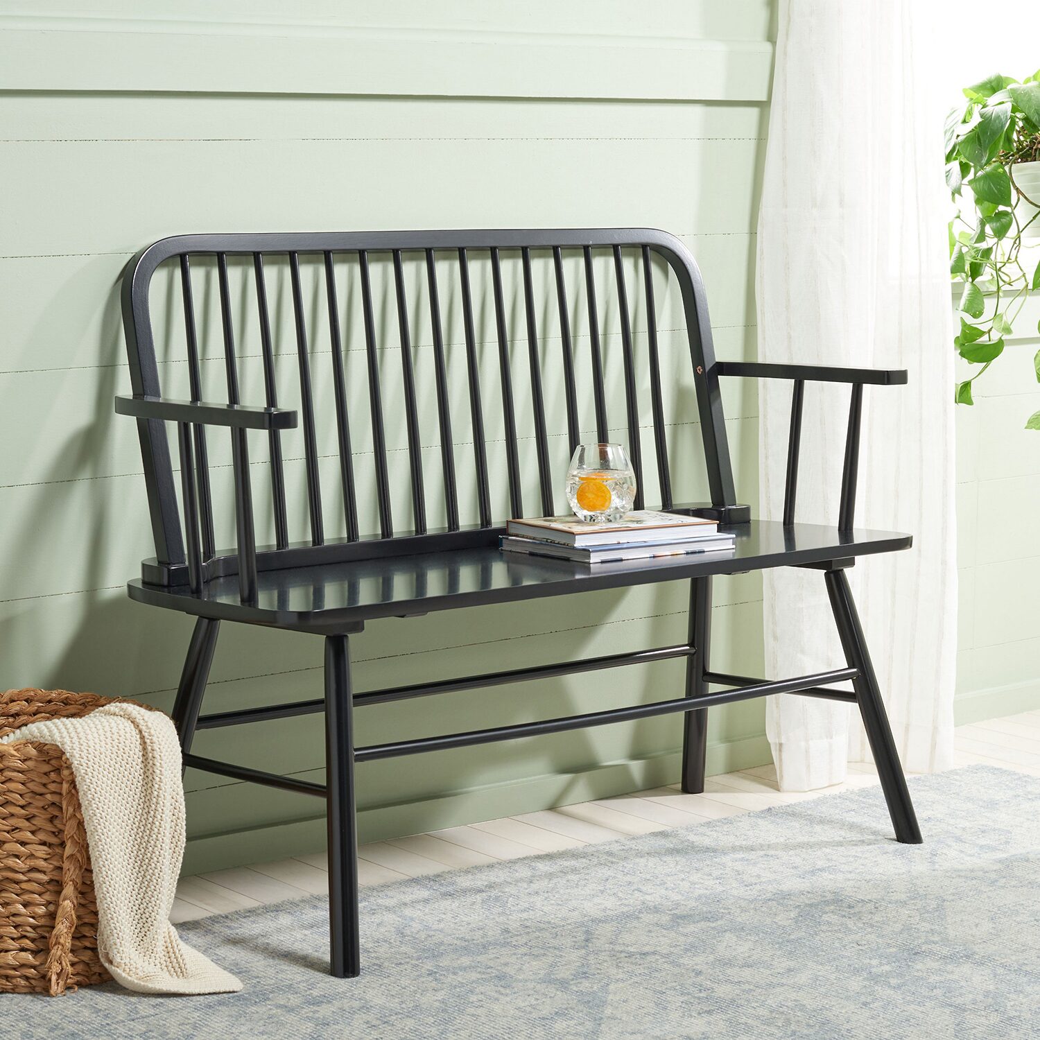 Lucilia Spindle Bench