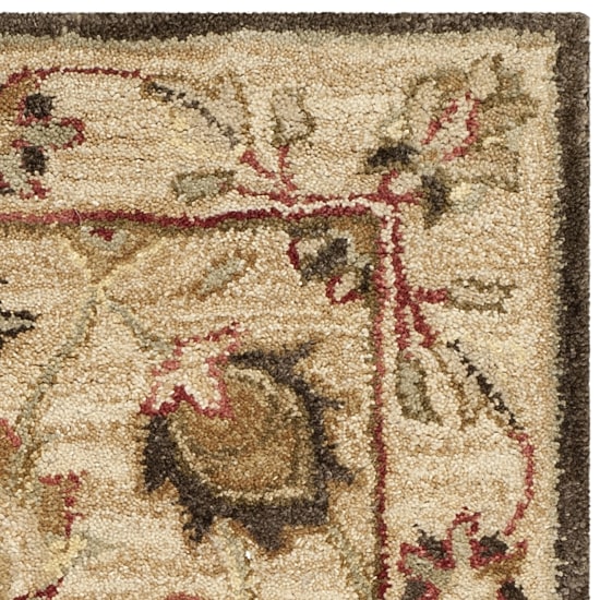 Safavieh Vangel Traditional Area Rug