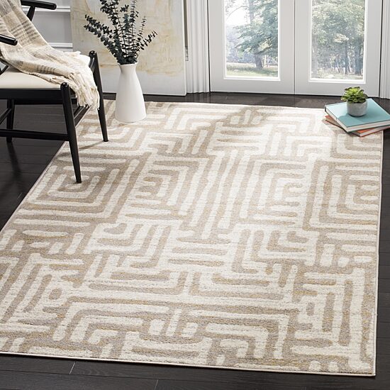 Safavieh Sharyl Geometric Area Rug