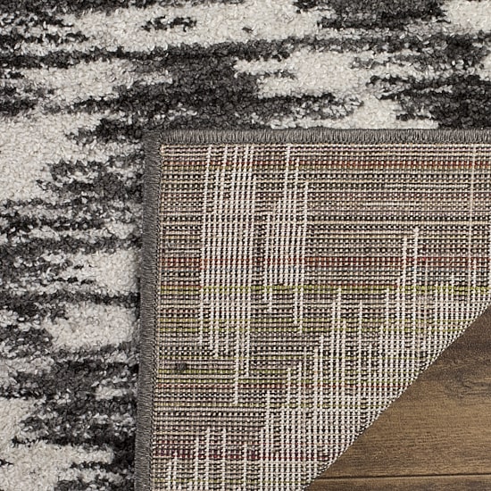 Safavieh Geordie Geometric Area Rug