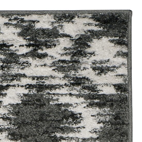 Safavieh Geordie Geometric Area Rug