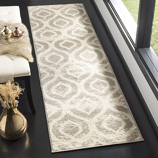 Safavieh Gayle Geometric Area Rug