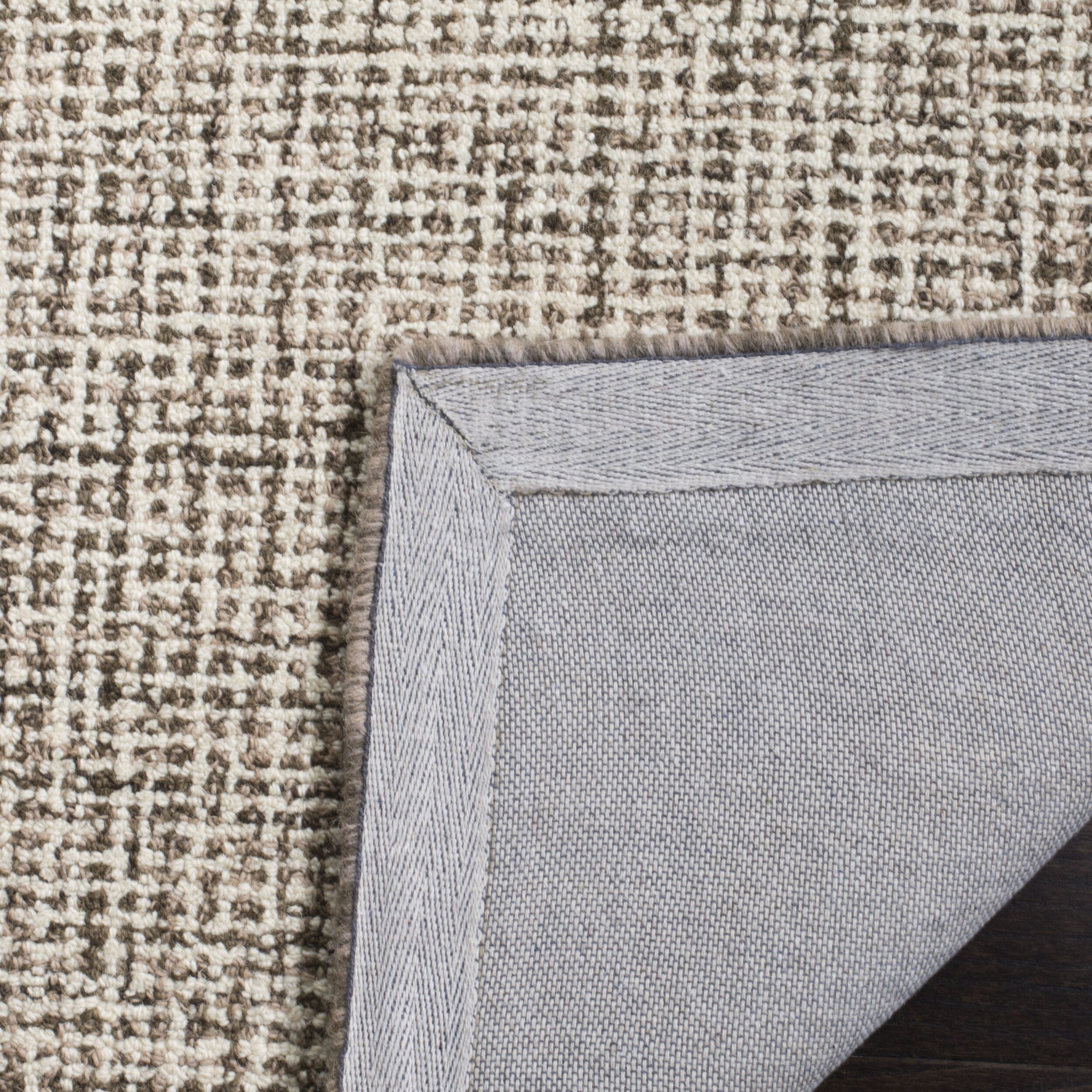 Safavieh Bevin Bordered Area Rug