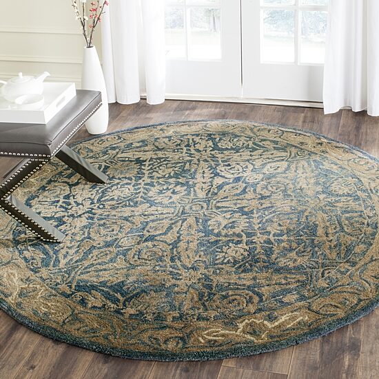 Safavieh Bianca Traditional Area Rug