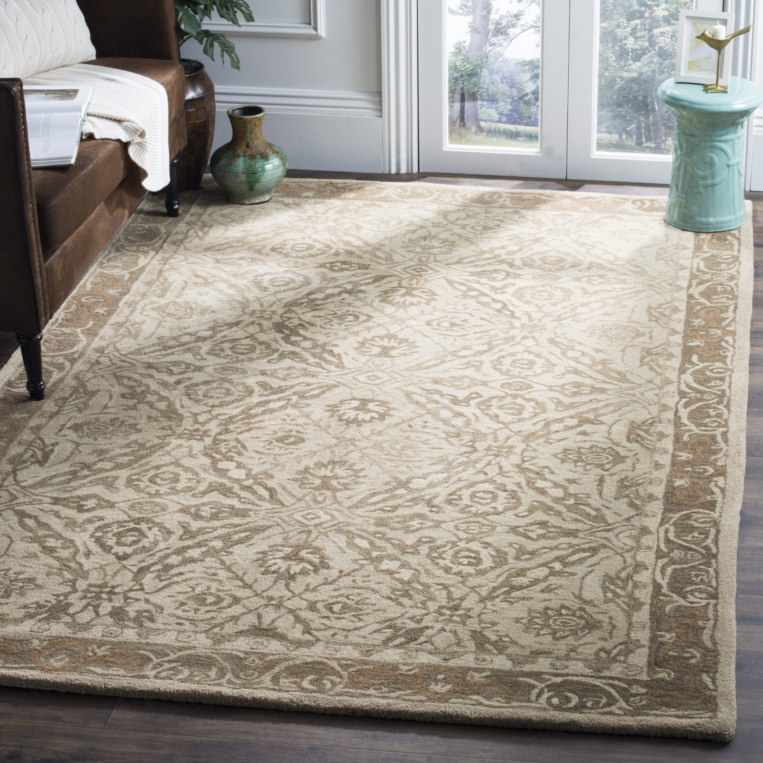 Safavieh Bianca Traditional Area Rug