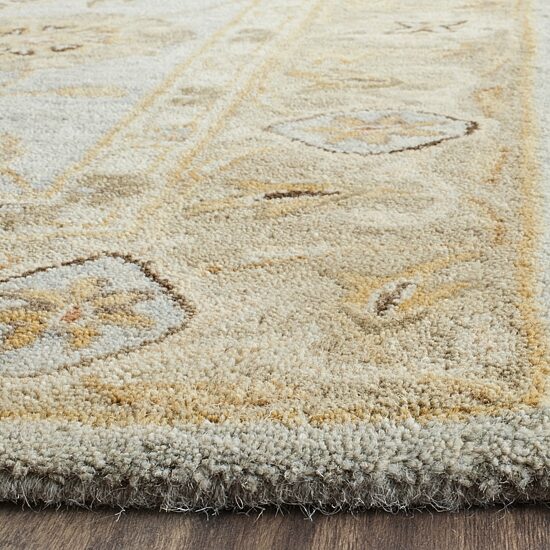 Safavieh Kelsang Traditional Oval and Square Rugs