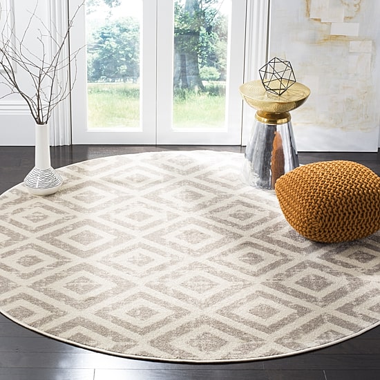 Safavieh Casey Geometric Area Rug