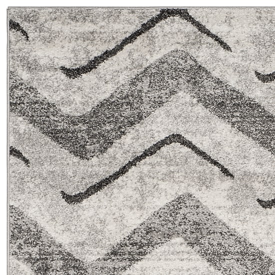 Safavieh Terrance Chevron Area Rug