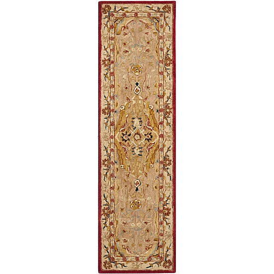 Safavieh Cassandra Traditional Area Rug