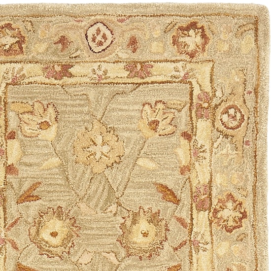 Safavieh Beuregard Traditional Area Rug