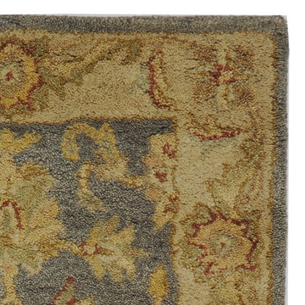 Safavieh Rishika Traditional Area Rug