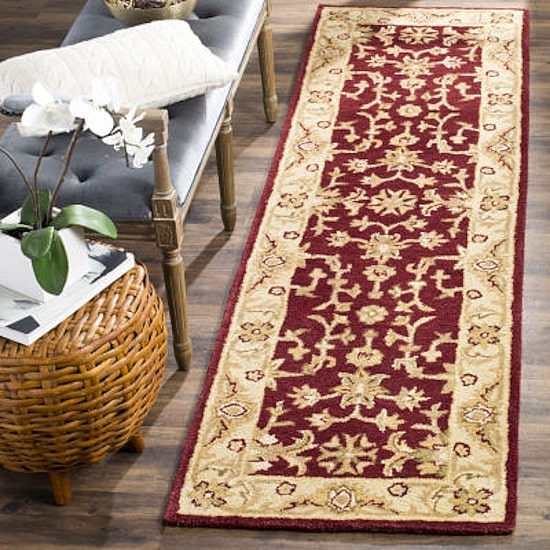 Safavieh Rishika Traditional Area Rug