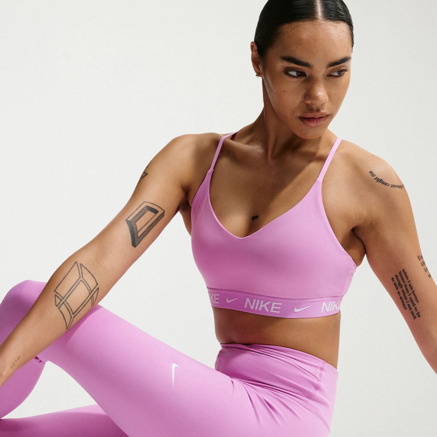 Nike Womens Light Support Sports Bra Fd1062