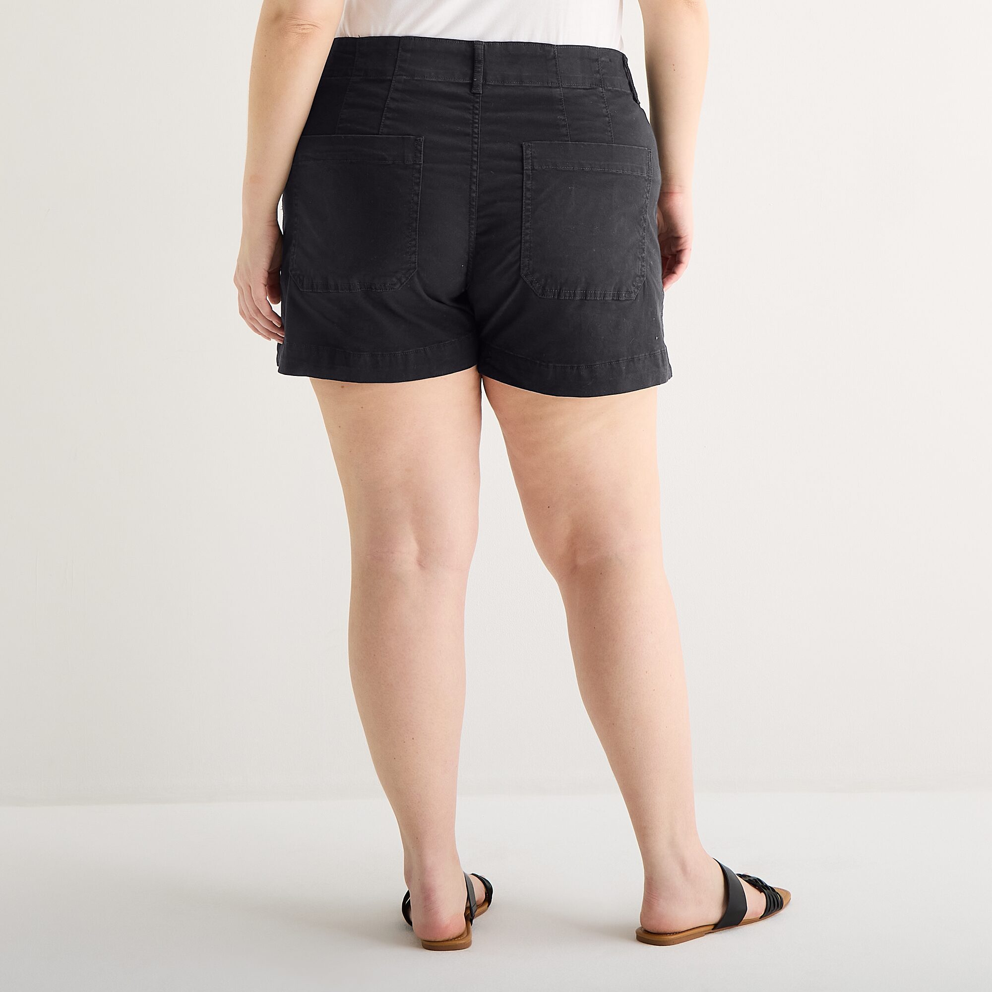 a.n.a Patch Pocket Womens Plus 4" Highest Rise Chino Short