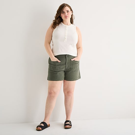 A.N.A Patch Pocket Womens Plus 4" Highest Rise Chino Short