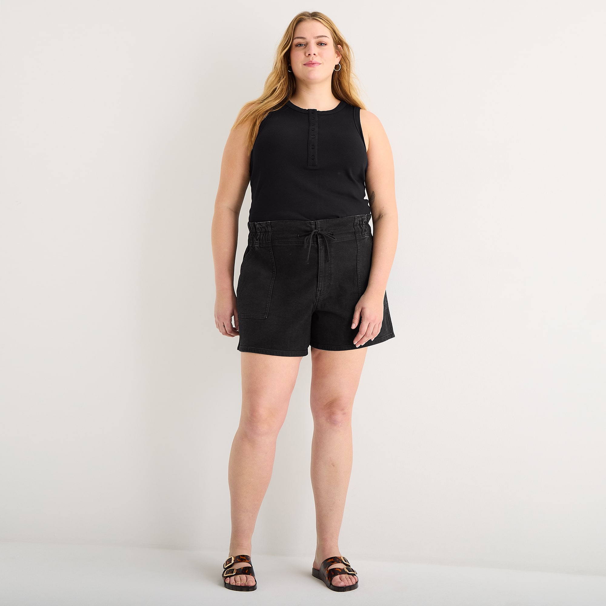 a.n.a Utility Womens Plus 5" Highest Rise Denim Short