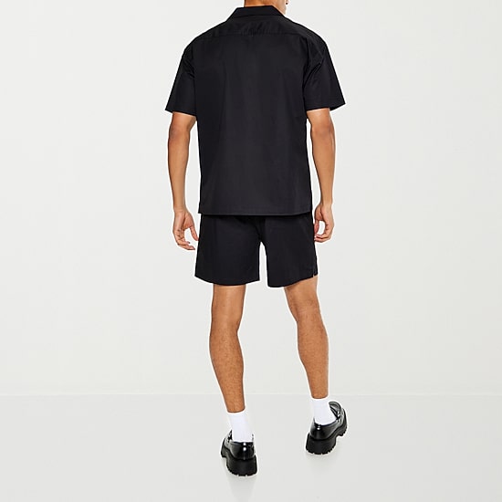Forever 21 Mens 7" Pull-On Short