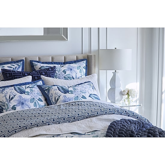Liz Claiborne Eloise 3-pc. Comforter Set