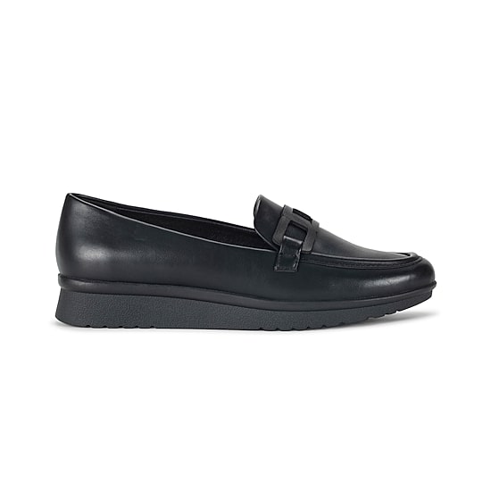 Baretraps Addison Womens Moc Closed Toe Loafers