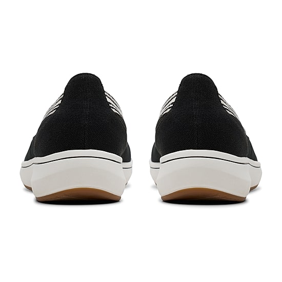 Clarks Cloudsteppers Breezesky Air Womens Round Closed Toe Slip-On Shoe