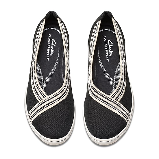 Clarks Cloudsteppers Breezesky Air Womens Round Closed Toe Slip-On Shoe