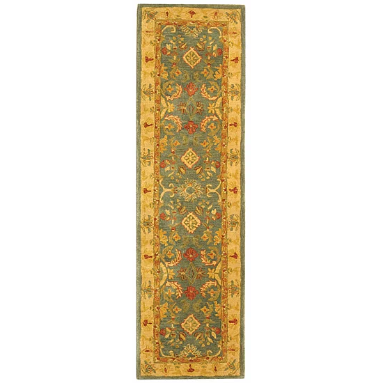 Safavieh Wilfreda Traditional Area Rug