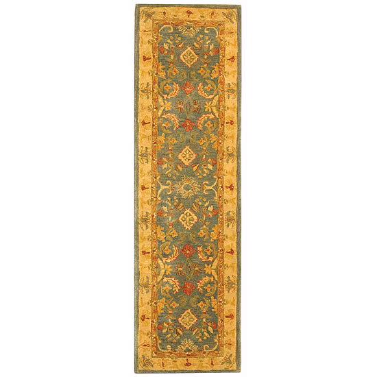Safavieh Wilfreda Traditional Area Rug