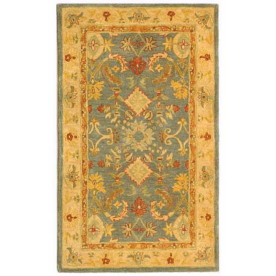 Safavieh Wilfreda Traditional Area Rug