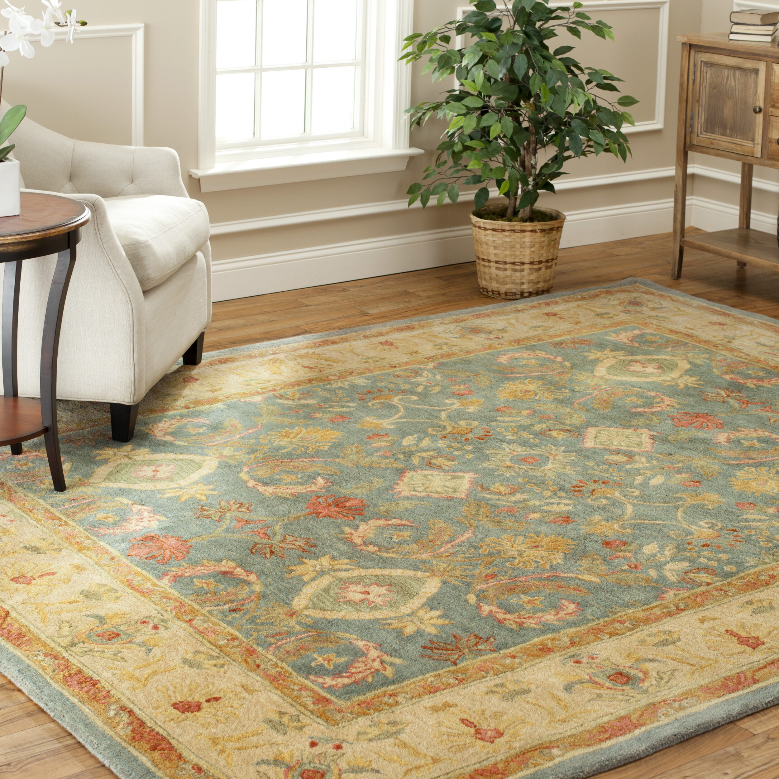 Safavieh Wilfreda Traditional Area Rug