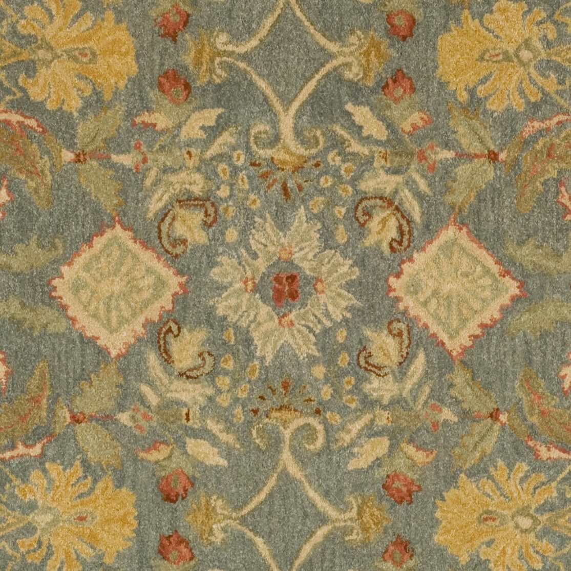 Safavieh Wilfreda Traditional Area Rug