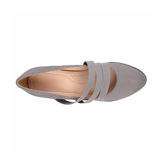 Journee Collection Loren Womens Round Closed Toe Stacked Heel Pumps