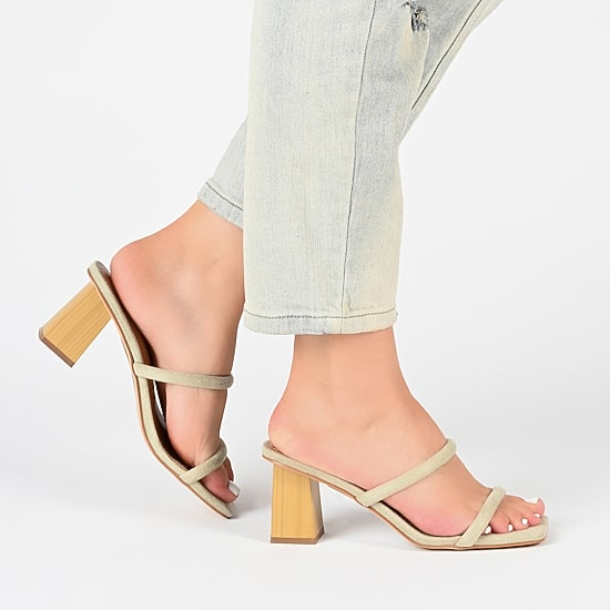 Journee Collection Henrietta Womens Round Open Toe Block Heel Pumps
