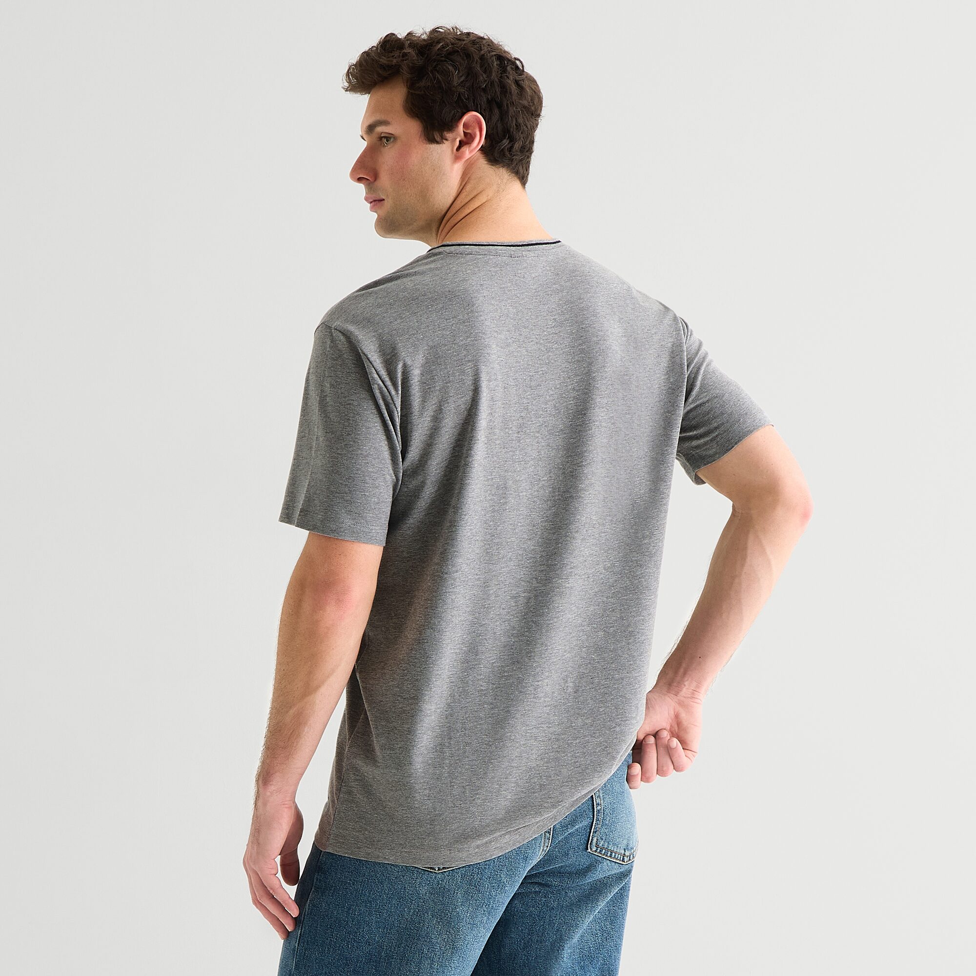 U.S. Polo Assn. Tipped Mens V Neck Short Sleeve STRETCH FABRIC T-Shirt