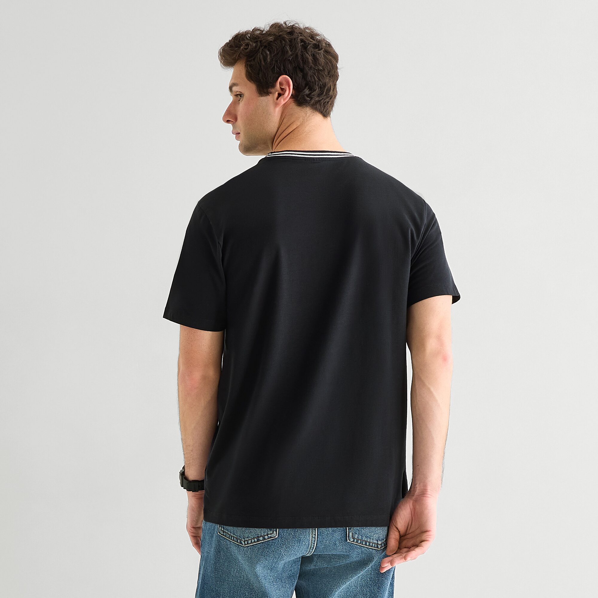 U.S. Polo Assn. Tipped Mens Crew Neck Short Sleeve Stretch Fabric T-Shirt