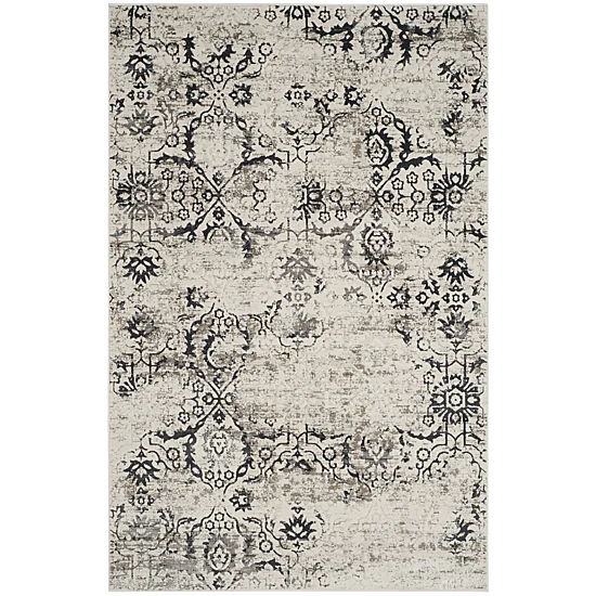 Safavieh Briella Traditional Area Rug