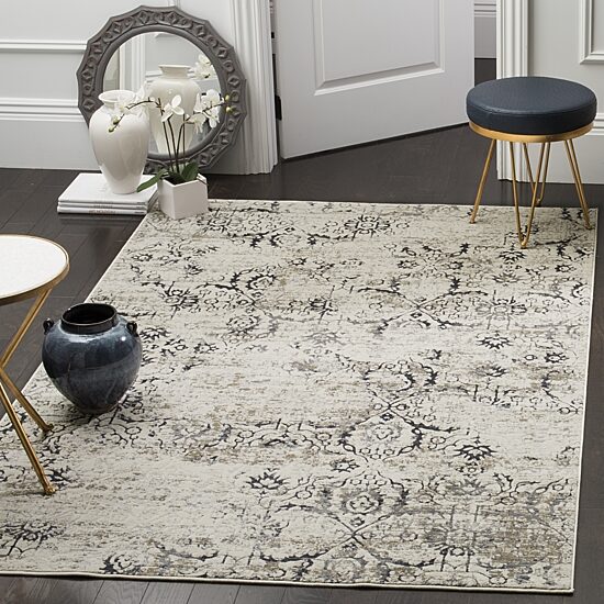 Safavieh Briella Traditional Area Rug