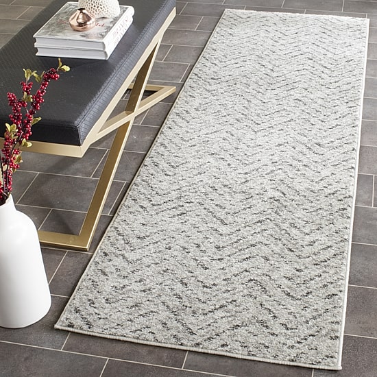 Safavieh Rectangular Runner