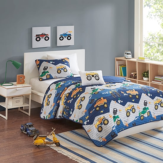 Intelligent Design Gavin Monster Truck Reversible Quilt Set With Throw Pillow