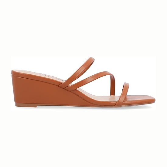 Journee Collection Womens Takarah Wedge Sandals